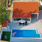 Willa House Mia Murvica (Policnik)