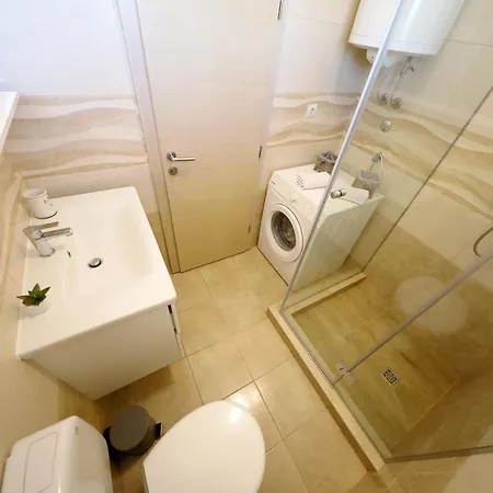 House Mia فيلة