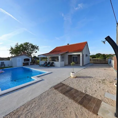 Villa House Mia