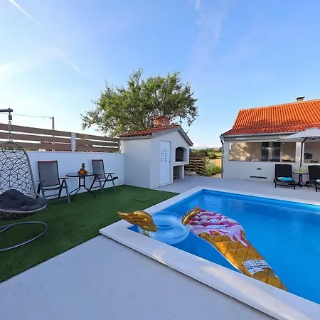 House Mia Villa