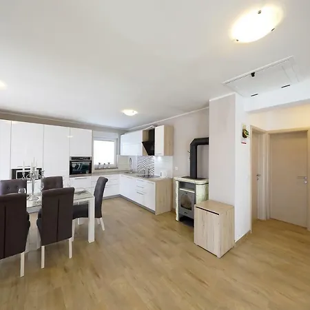 House Mia * Murvica (Policnik)