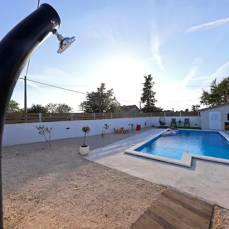 Villa House Mia
