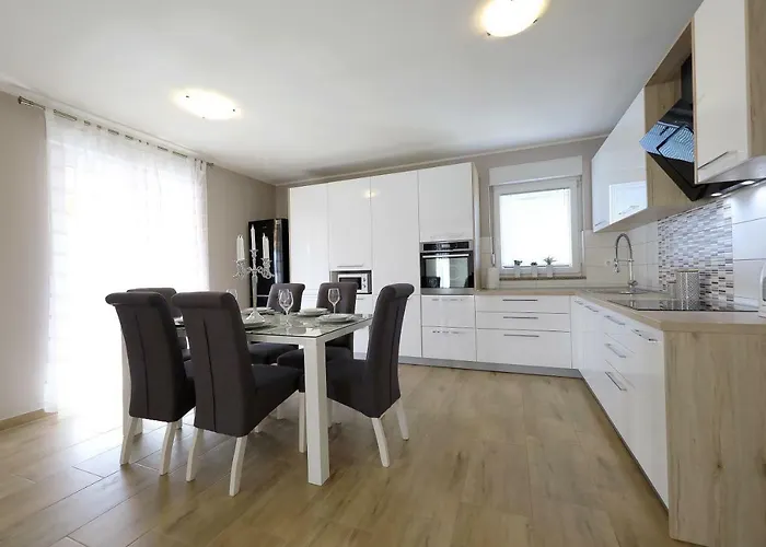 House Mia * Murvica (Policnik)